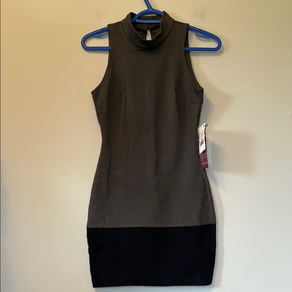 Emerald Sundae green/black sleeveless mock neck mini dress size XS new with tag